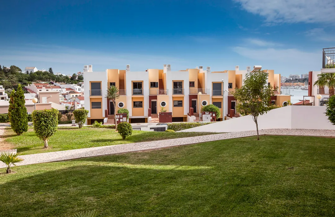 Vitors Village-1